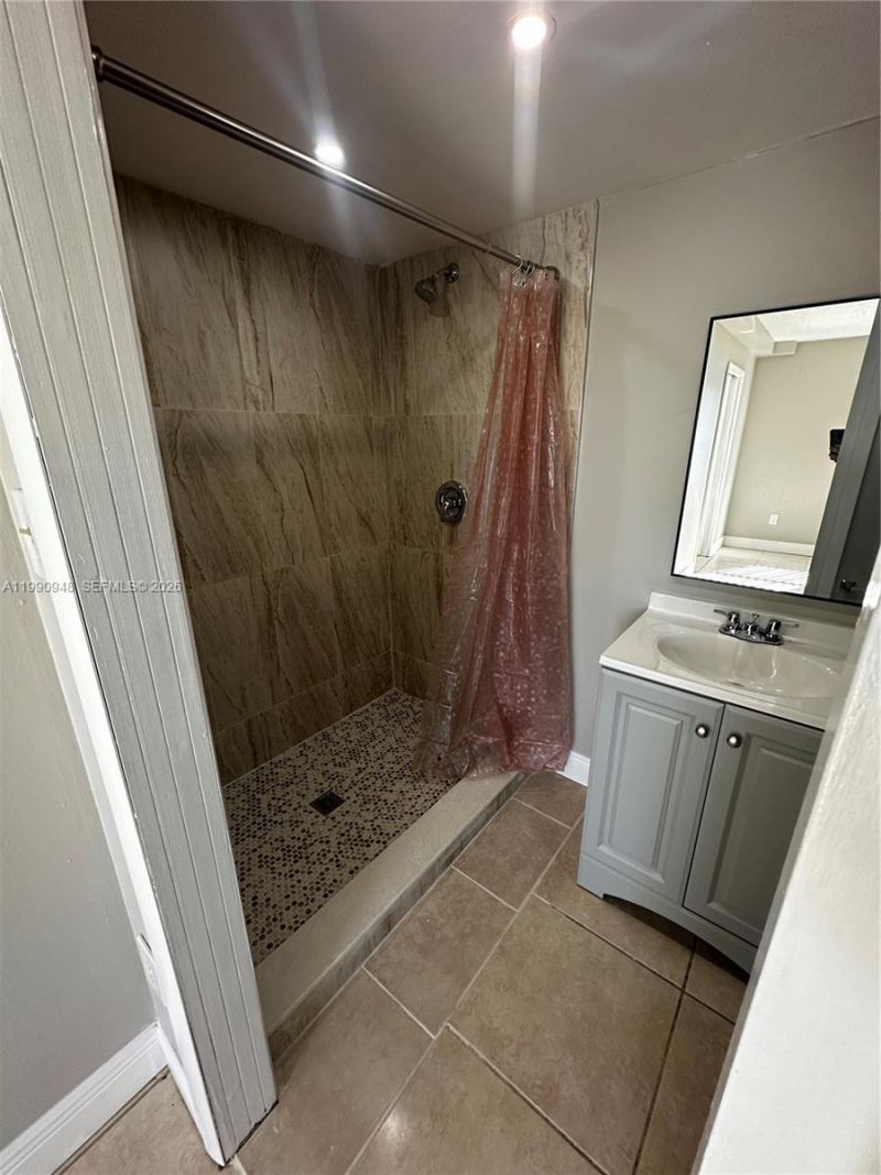 6565 W 26th Dr , Unit 103-34, Hialeah, FL 33016 Photo