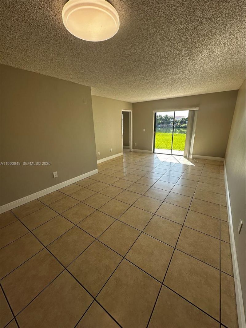 6565 W 26th Dr , Unit 103-34, Hialeah, FL 33016 Photo