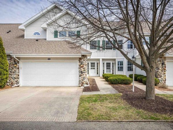 5708 Steeplechase Drive, Unit 8, Waunakee, WI 53597