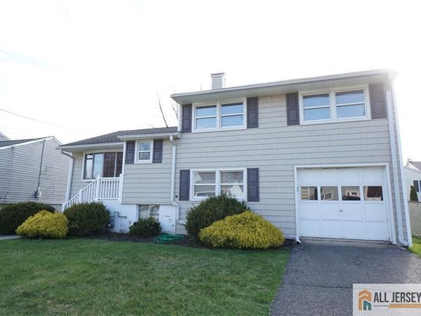 32 Predmore Avenue, Colonia, NJ 07067
