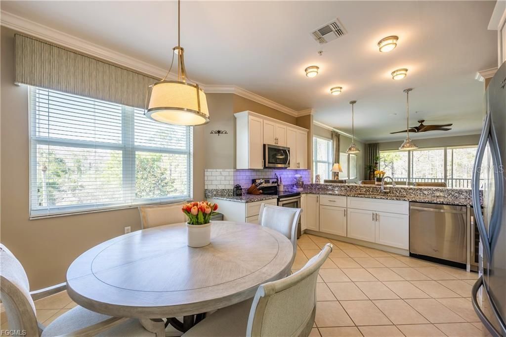 19400 Cromwell Court, Unit 201, Fort Myers, FL 33912 Photo