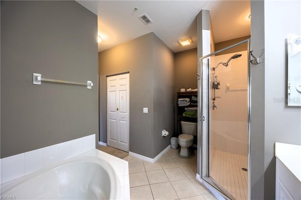 19400 Cromwell Court, Unit 201, Fort Myers, FL 33912 Photo