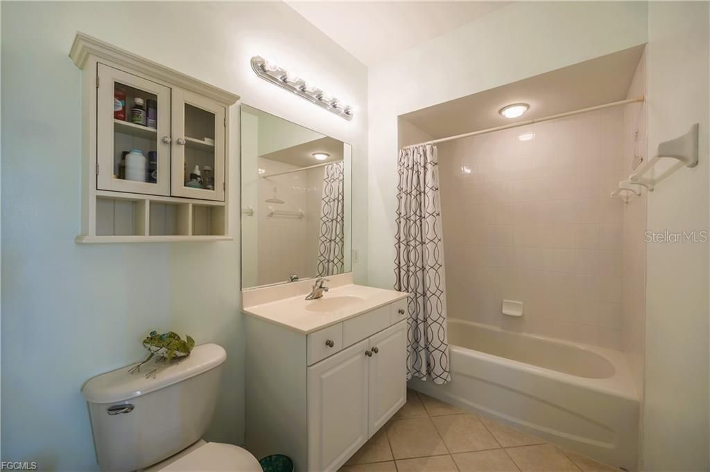 19400 Cromwell Court, Unit 201, Fort Myers, FL 33912 Photo