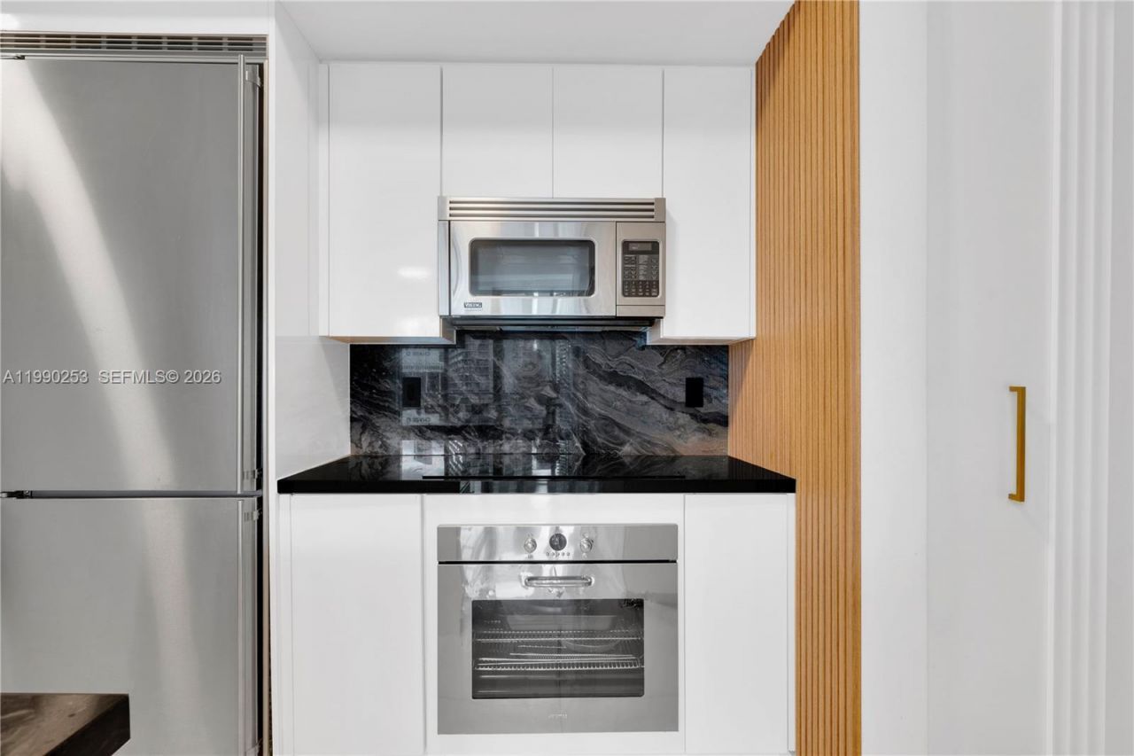 92 SW 3rd St , Unit 2802, Miami, FL 33130 Photo