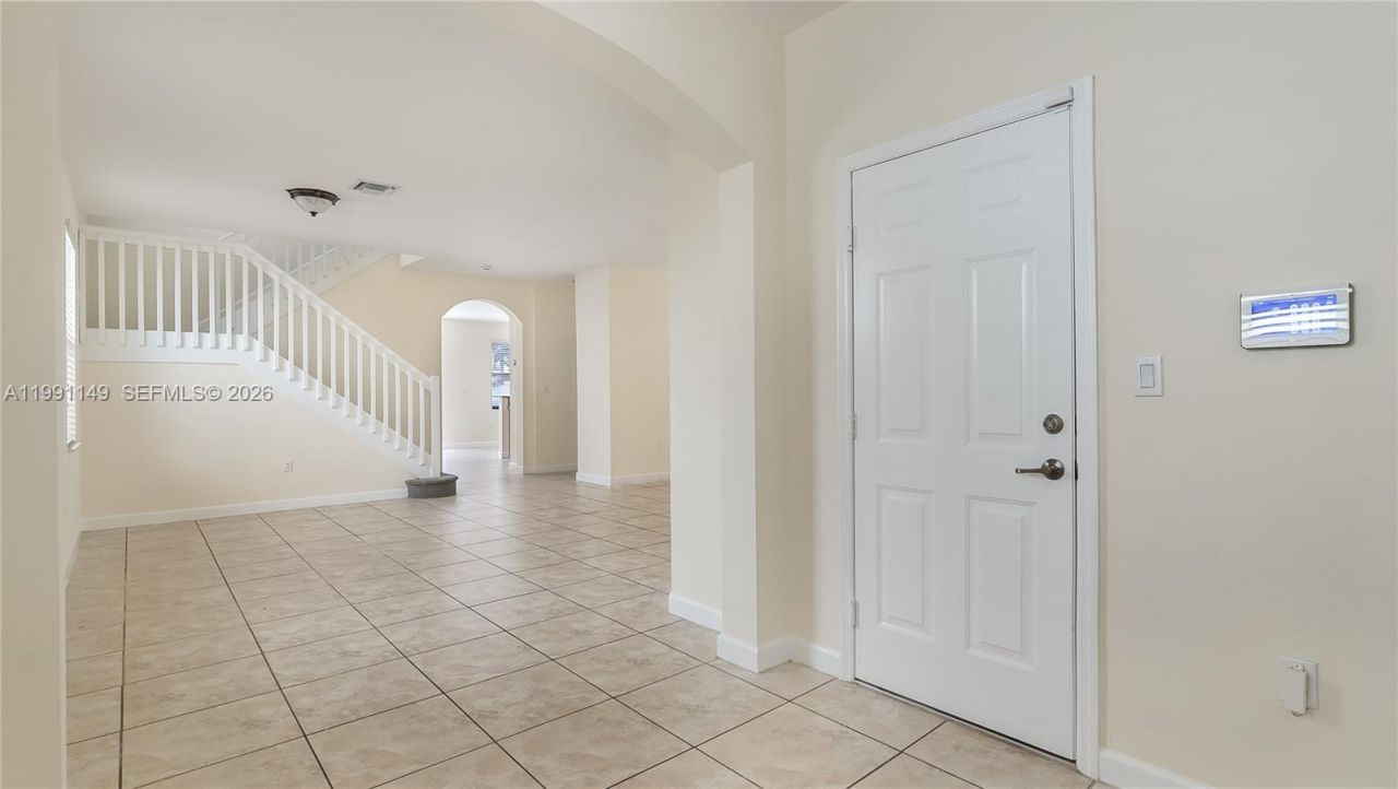 8841 W 34th Ct, Hialeah, FL 33018 Photo