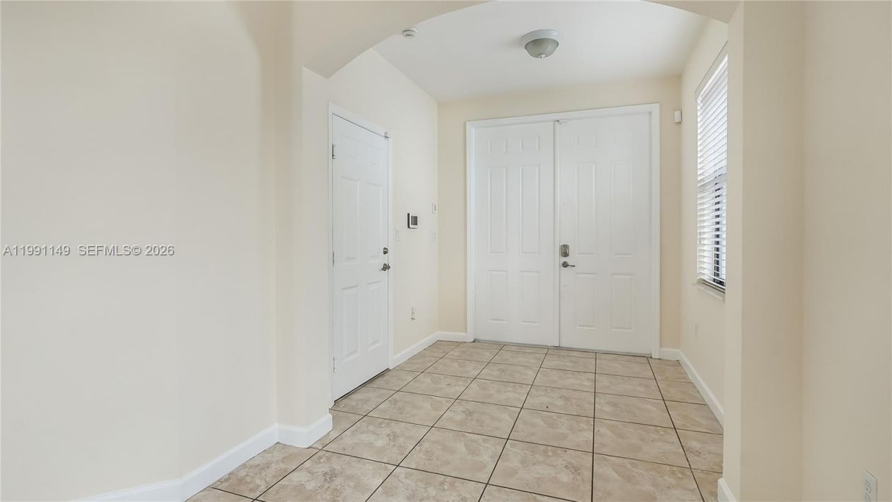 8841 W 34th Ct, Hialeah, FL 33018 Photo