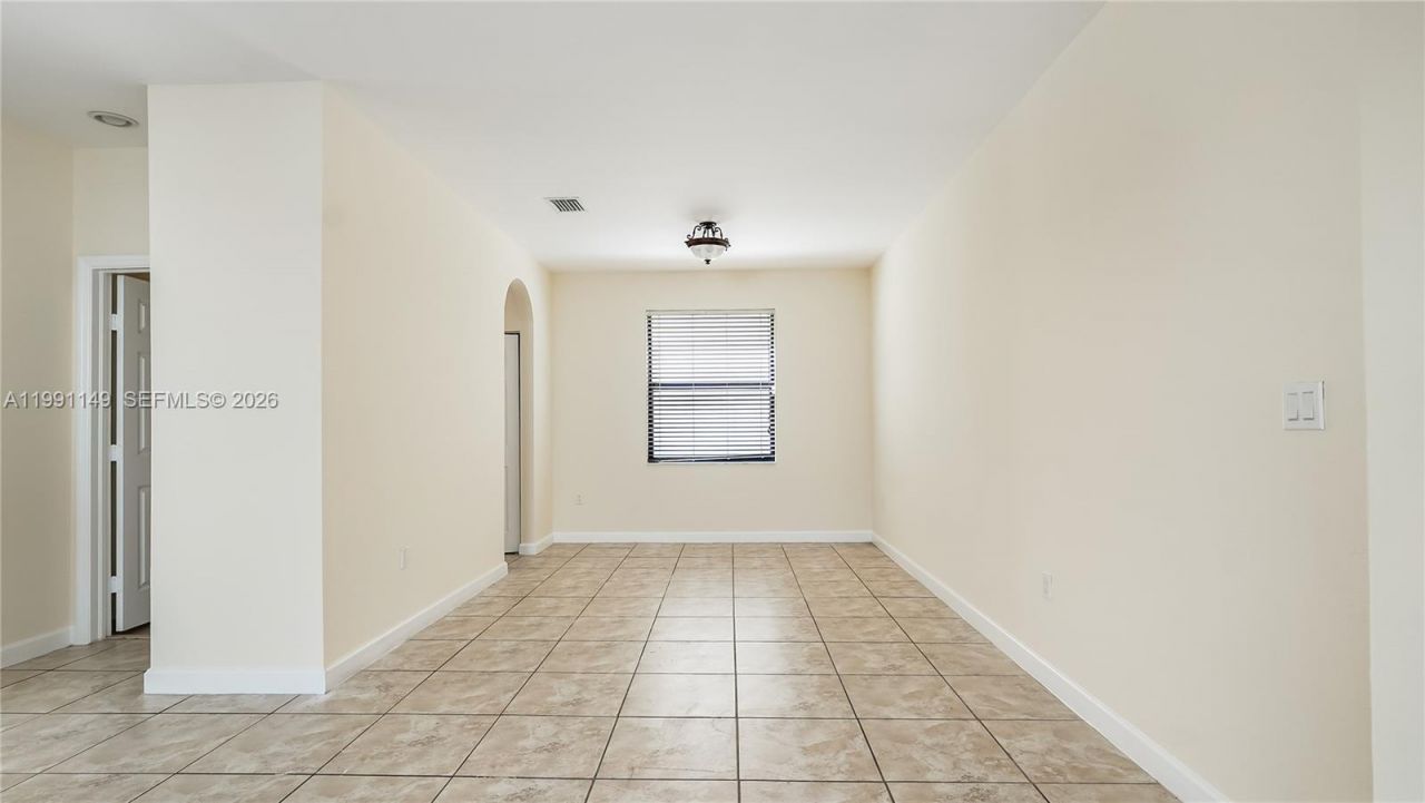 8841 W 34th Ct, Hialeah, FL 33018 Photo