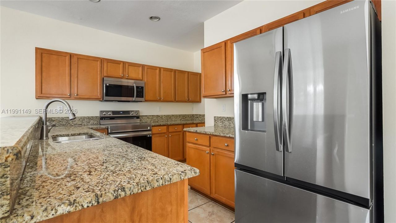 8841 W 34th Ct, Hialeah, FL 33018 Photo