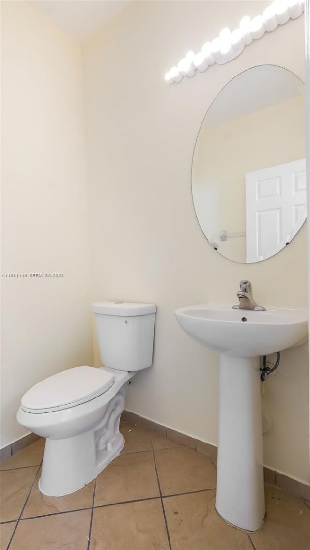 8841 W 34th Ct, Hialeah, FL 33018 Photo