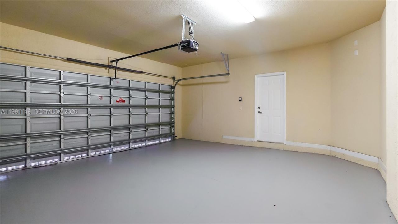 8841 W 34th Ct, Hialeah, FL 33018 Photo