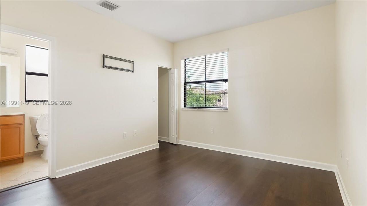 8841 W 34th Ct, Hialeah, FL 33018 Photo