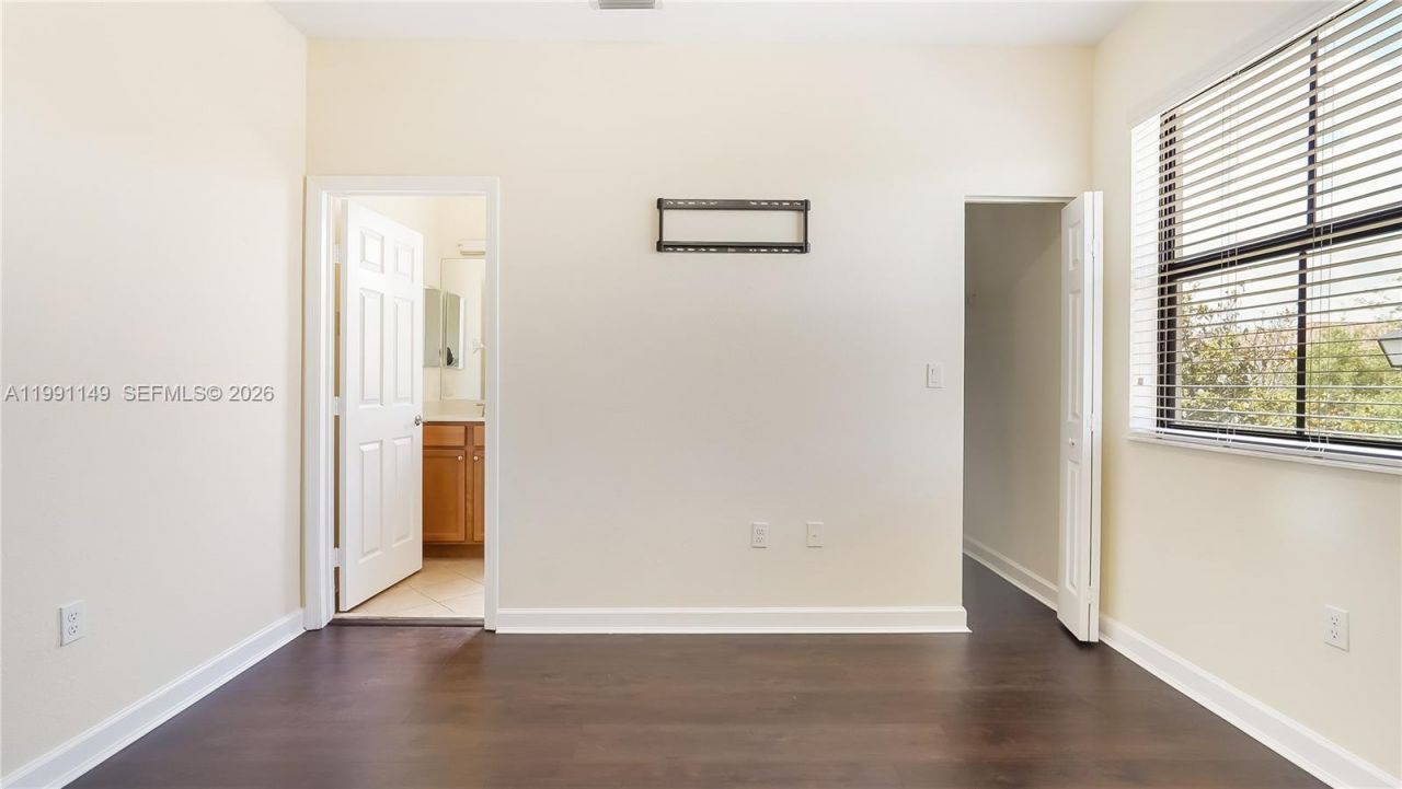 8841 W 34th Ct, Hialeah, FL 33018 Photo