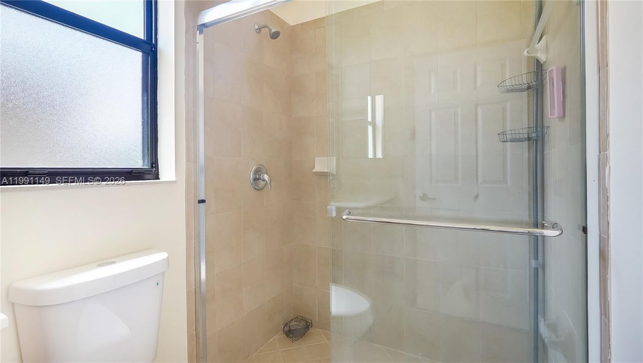 8841 W 34th Ct, Hialeah, FL 33018 Photo