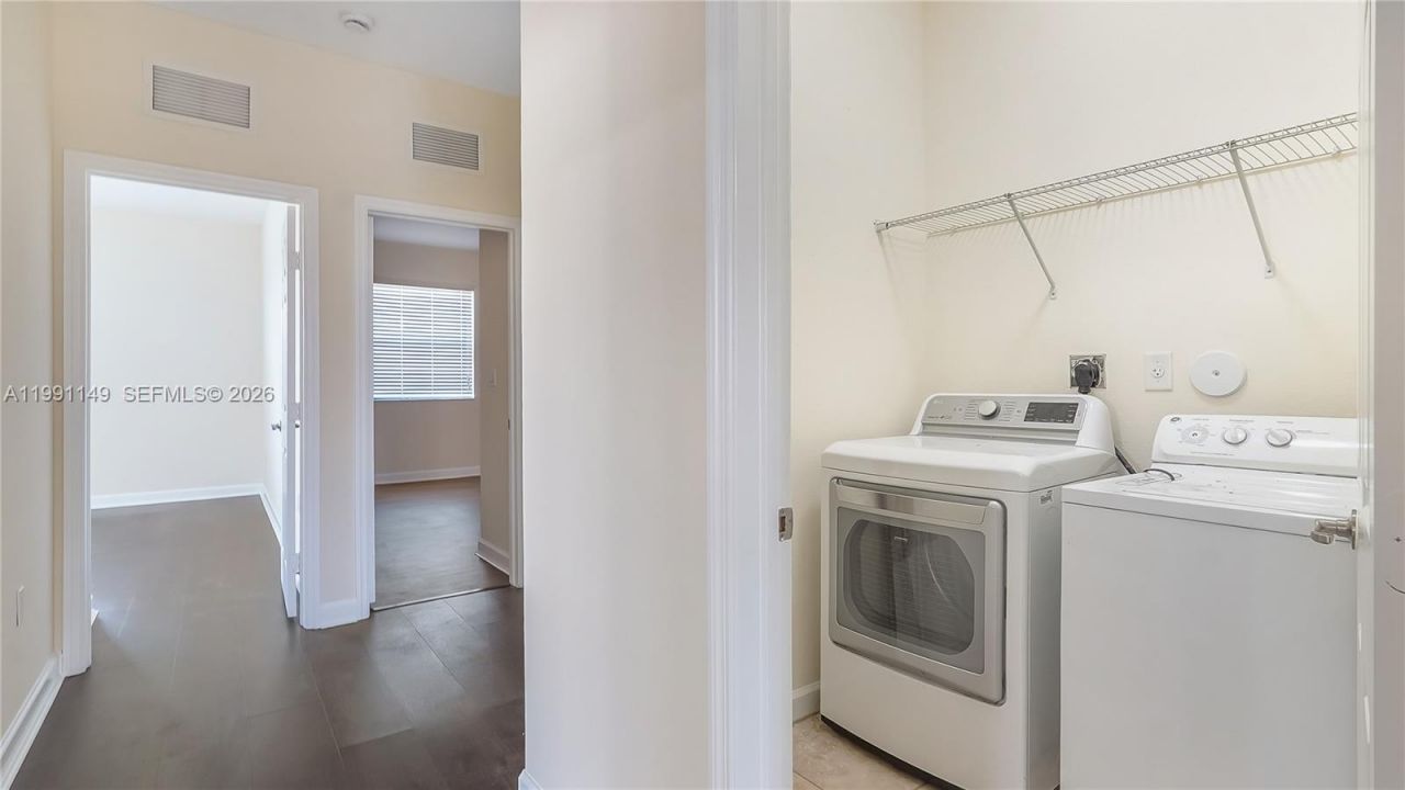 8841 W 34th Ct, Hialeah, FL 33018 Photo