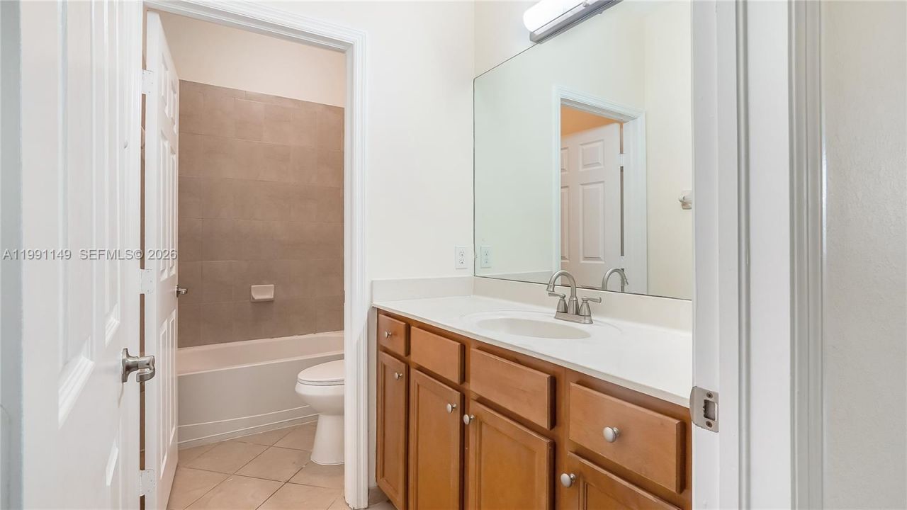 8841 W 34th Ct, Hialeah, FL 33018 Photo