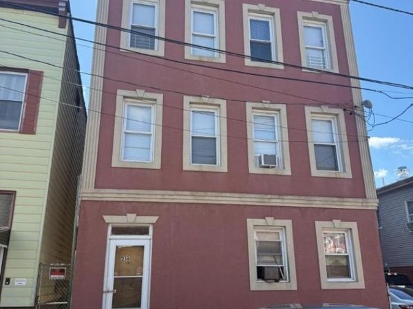 236 John St, Elizabeth, NJ 07202