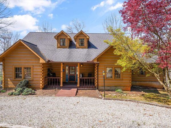 149 E Deer Walk Lane, LaFollette, TN 37766