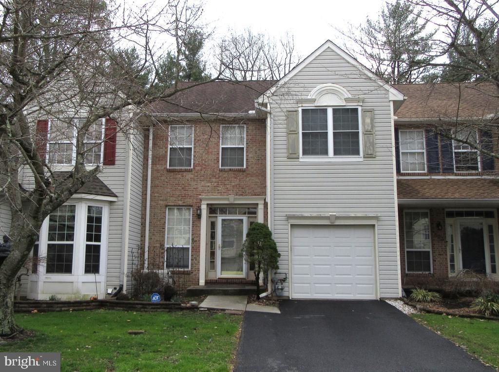 525 Southhampton Lane, Wilmington, DE 19808 Main Photo