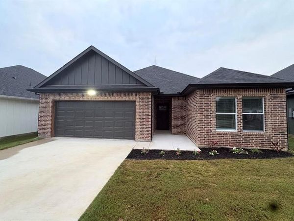 711 N College Street, West, TX 76691