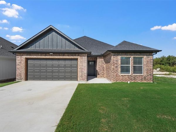 711 N College Street, West, TX 76691