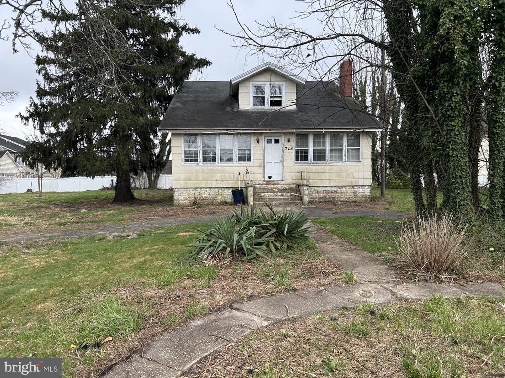 723 Chestnut Street, Milton, DE 19968 Main Photo