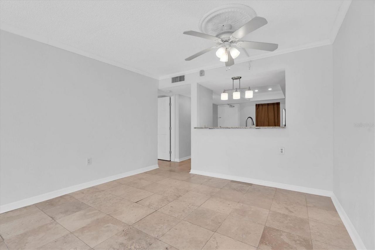 4902 38th Way S, Unit 109, Saint Petersburg, FL 33711 Photo