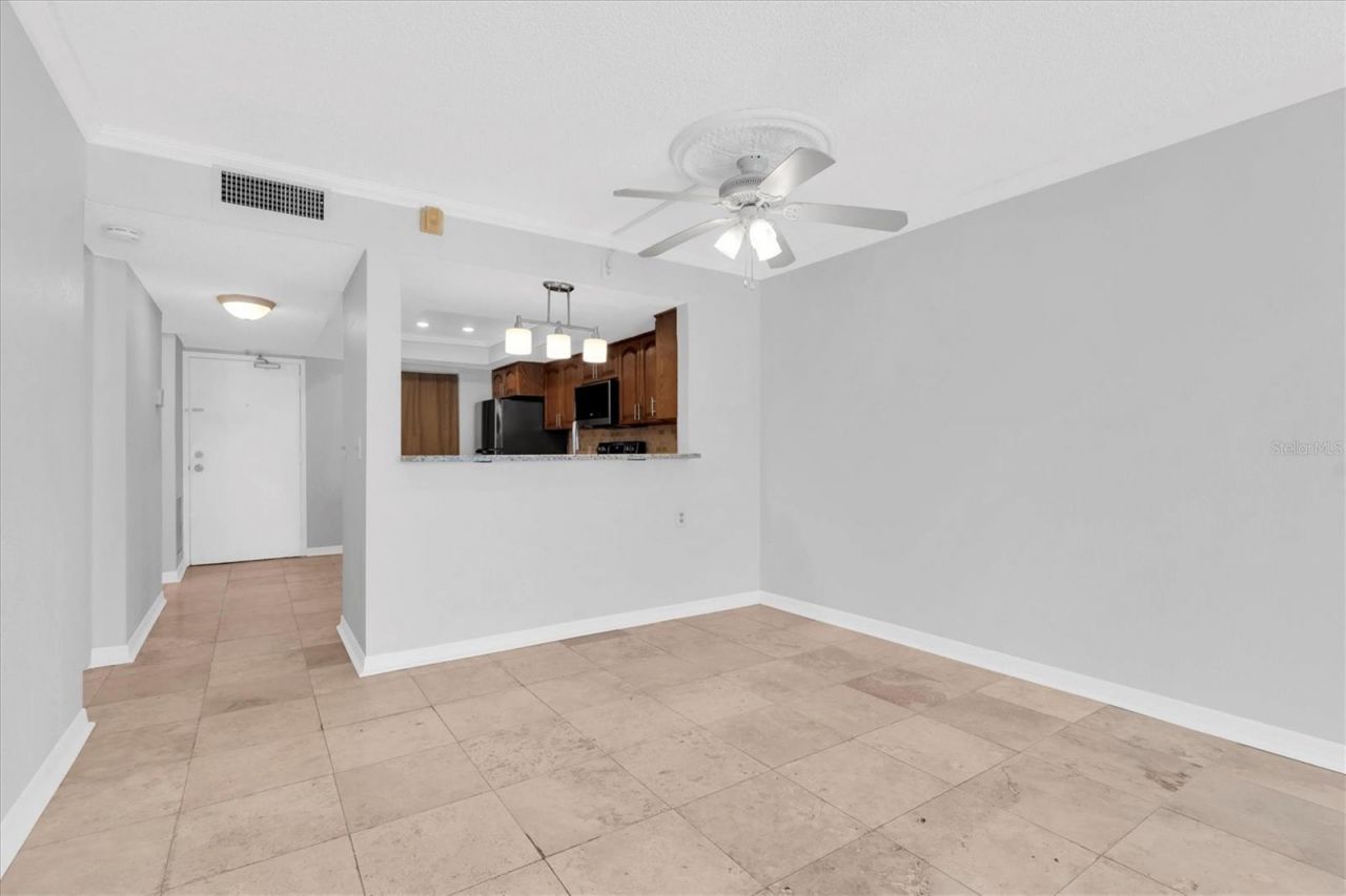 4902 38th Way S, Unit 109, Saint Petersburg, FL 33711 Photo