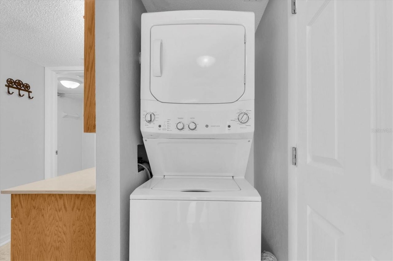 4902 38th Way S, Unit 109, Saint Petersburg, FL 33711 Photo