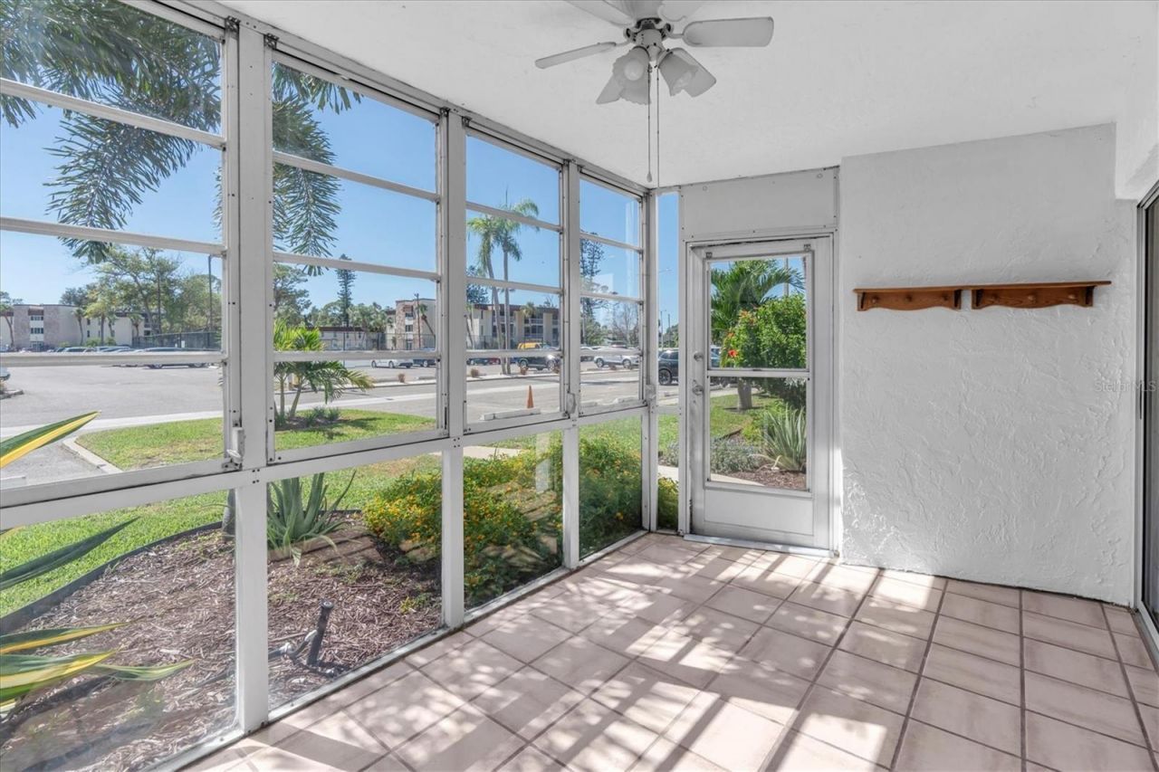 4902 38th Way S, Unit 109, Saint Petersburg, FL 33711 Photo