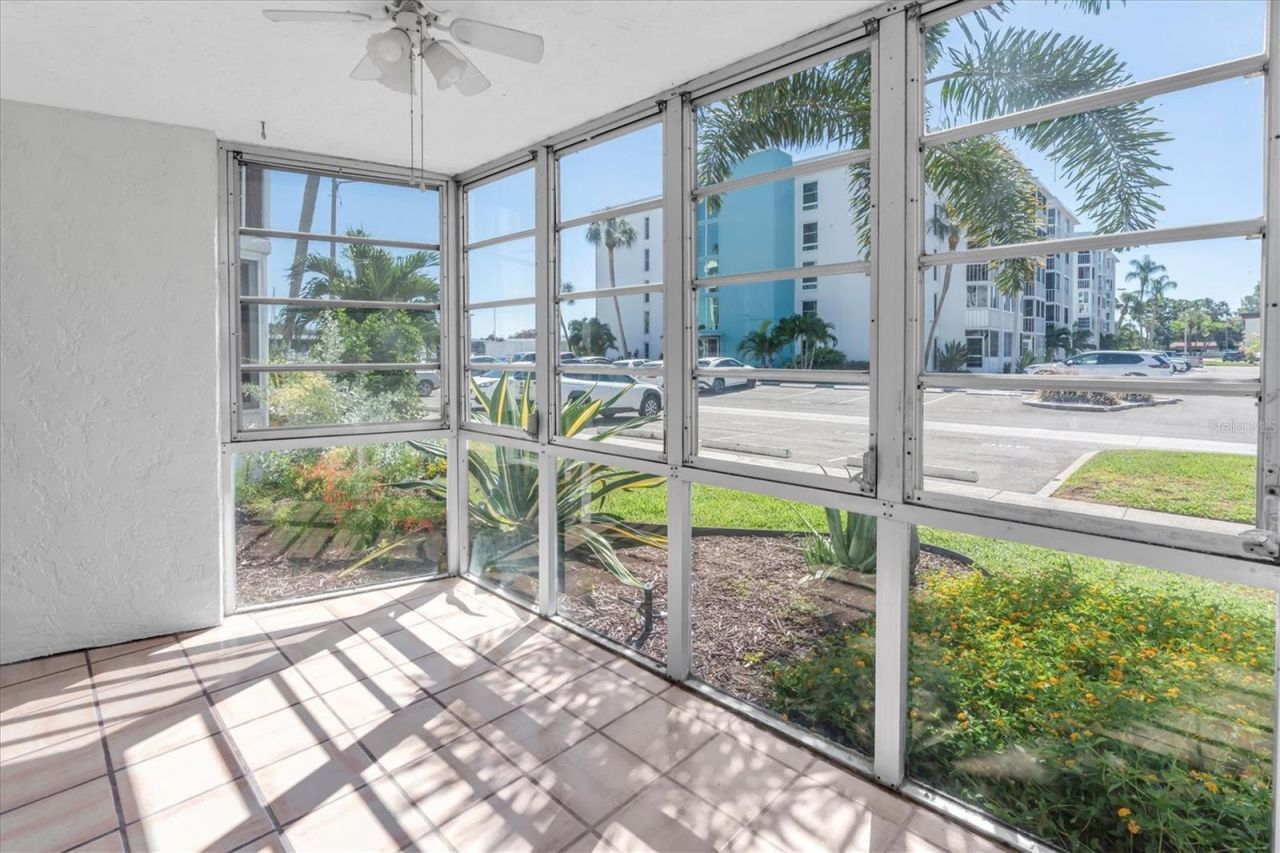 4902 38th Way S, Unit 109, Saint Petersburg, FL 33711 Photo