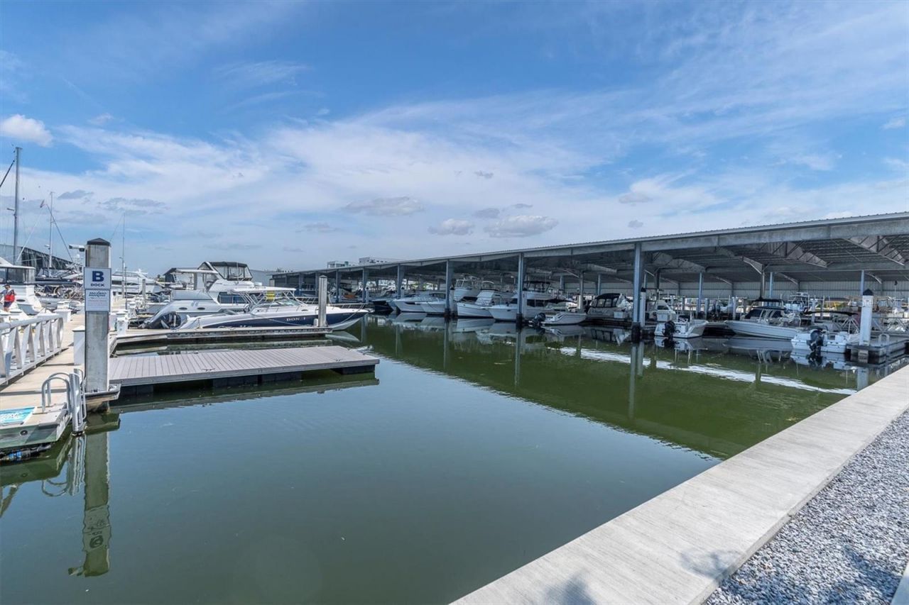 4902 38th Way S, Unit 109, Saint Petersburg, FL 33711 Photo