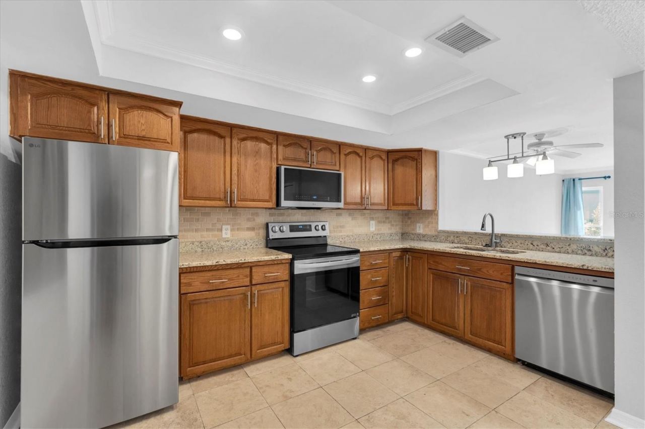 4902 38th Way S, Unit 109, Saint Petersburg, FL 33711 Photo