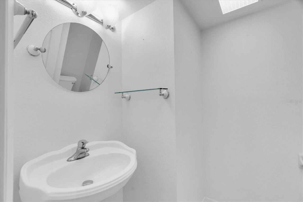 4902 38th Way S, Unit 109, Saint Petersburg, FL 33711 Photo