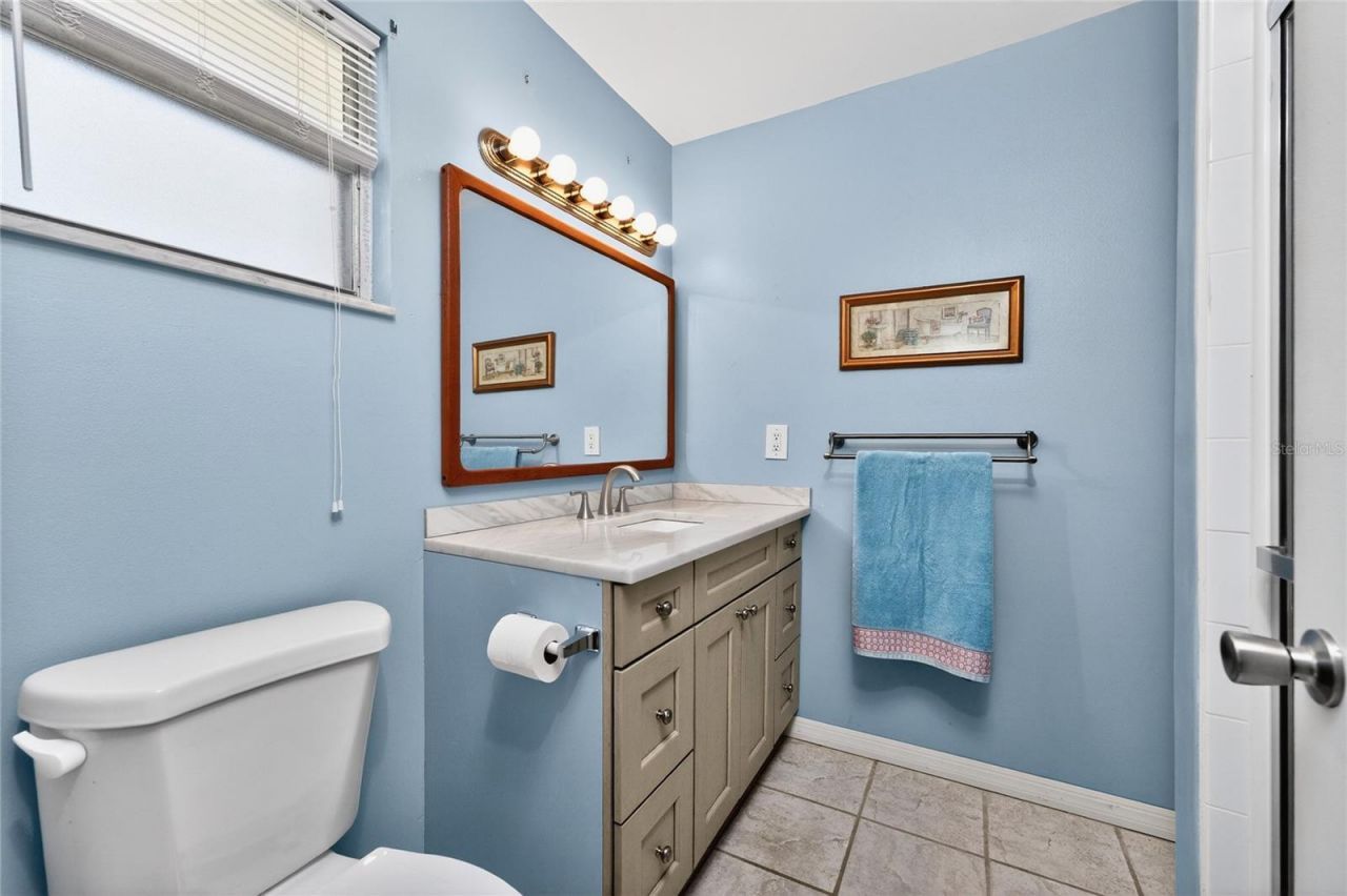 3972 Overlook Bend , Unit 28, Sarasota, FL 34232 Photo