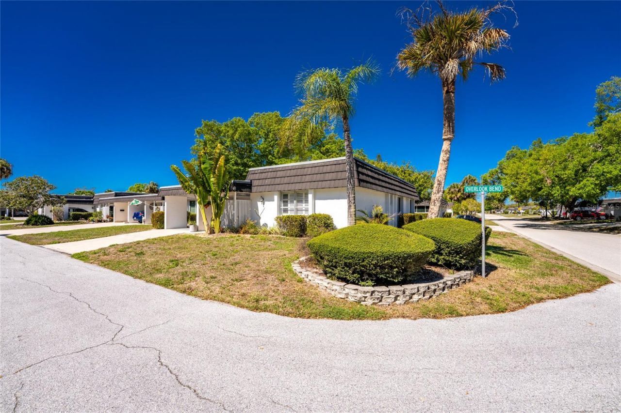 3972 Overlook Bend , Unit 28, Sarasota, FL 34232 Photo