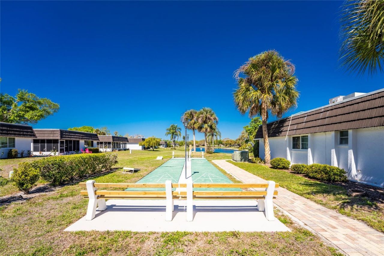 3972 Overlook Bend , Unit 28, Sarasota, FL 34232 Photo