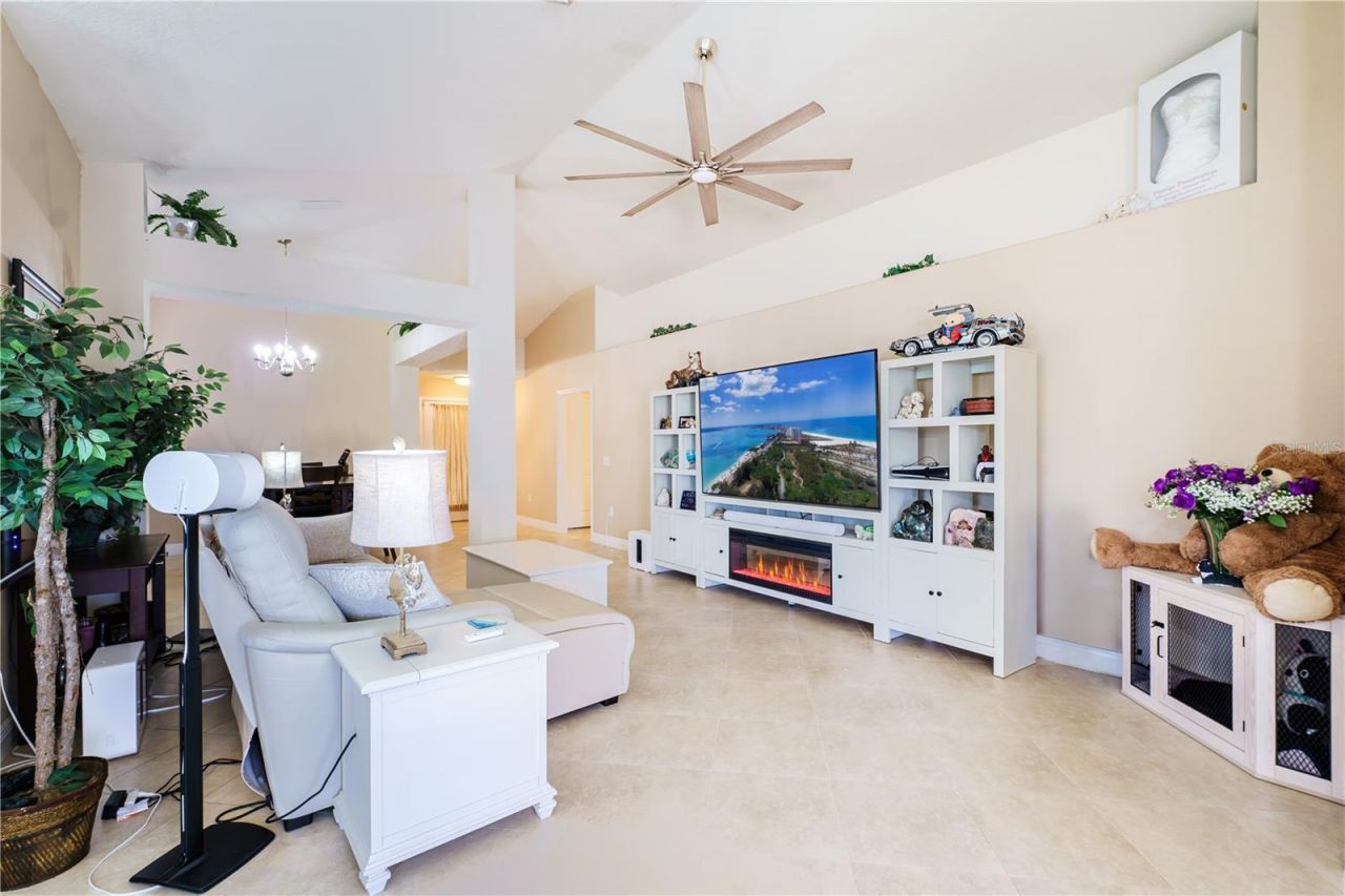 10931 Standing Stone Drive, Wimauma, FL 33598 Photo