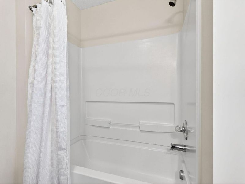 3831 Gabrielle Drive, Dublin, OH 43016 Photo 26