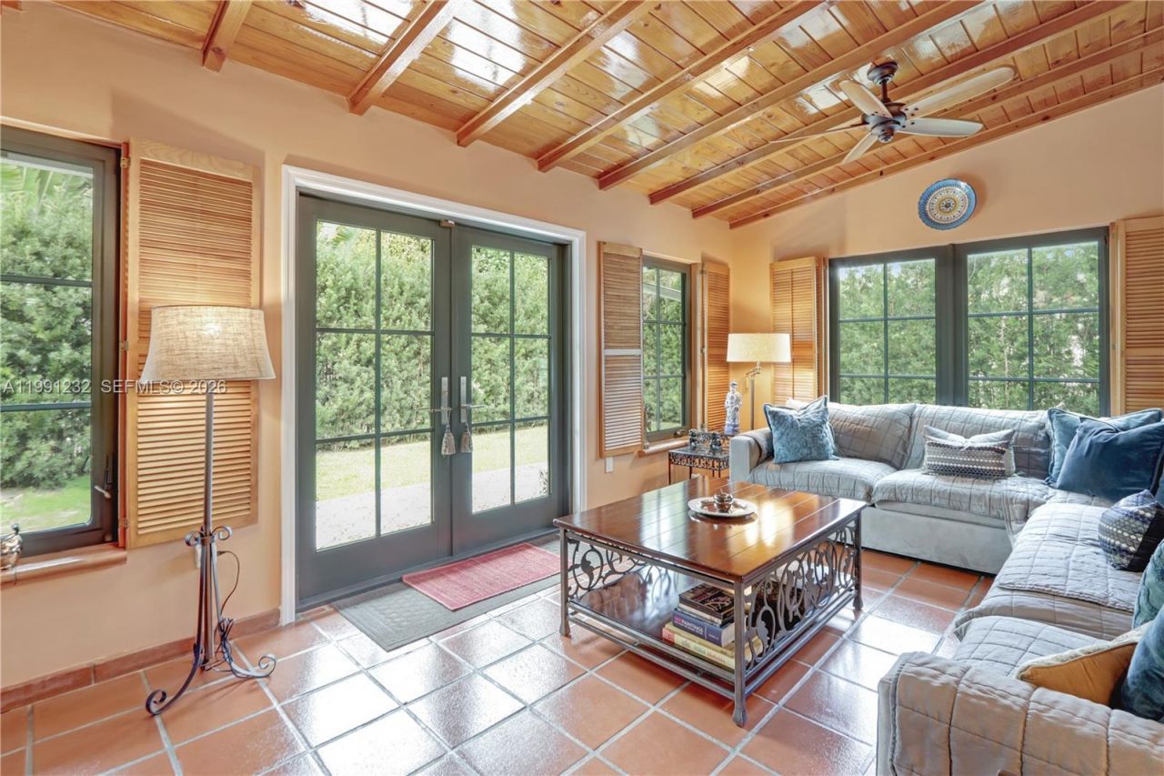 233 Velarde Ave. , Coral Gables, FL 33134 Photo