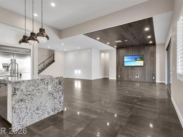 12374 Skyracer Drive, Las Vegas, NV 89138