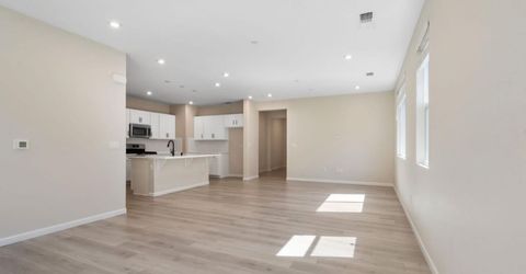 8250 Courage Dr, Sacramento, CA 95829 Photo