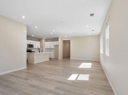 8250 Courage Dr, Sacramento, CA 95829 Photo