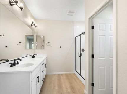 8250 Courage Dr, Sacramento, CA 95829 Photo