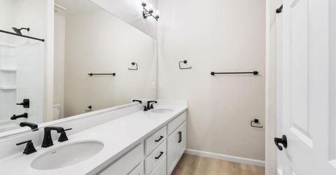 8250 Courage Dr, Sacramento, CA 95829 Photo