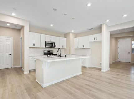 8250 Courage Dr, Sacramento, CA 95829 Photo