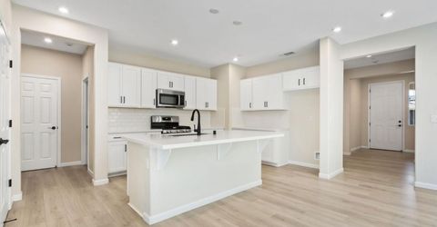 8250 Courage Dr, Sacramento, CA 95829 Photo