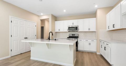 8250 Courage Dr, Sacramento, CA 95829 Photo