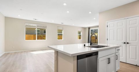 8250 Courage Dr, Sacramento, CA 95829 Photo