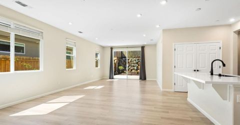 8250 Courage Dr, Sacramento, CA 95829 Photo