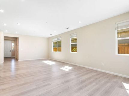 8250 Courage Dr, Sacramento, CA 95829 Photo